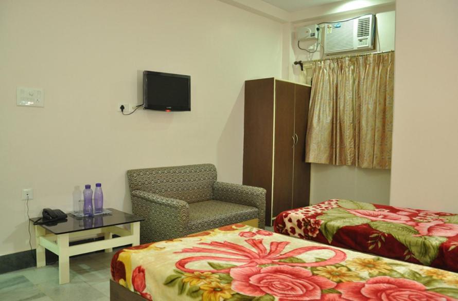 Hotel Kiran Palace Varanasi Exterior foto