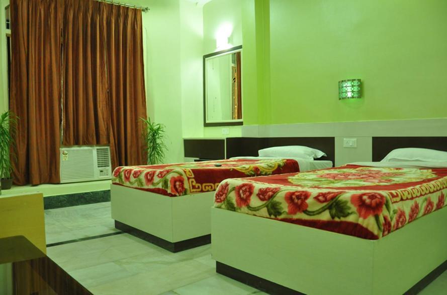 Hotel Kiran Palace Varanasi Exterior foto